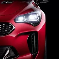 Kia představila sportovně laděný sedan Stinger