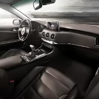 Kia představila sportovně laděný sedan Stinger