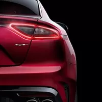 Kia představila sportovně laděný sedan Stinger