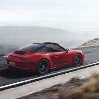 Nové Porsche 911 GTS je zase o kousek dále