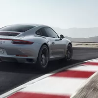 Nové Porsche 911 GTS je zase o kousek dále