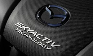 Autíčkář futurista, Novinky: Motory od Mazdy budou spalovat benzín bez svíček