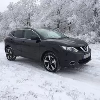 Nissan Qashqai 1.6 dci 4x4: Kombíky, do střehu!