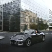Mazda MX-5 dostala český ceník a příplatkový automat