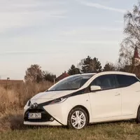 Toyota Aygo: Motoristovo minimální řešení