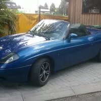 Hrdinové za babku: Fiat Barchetta