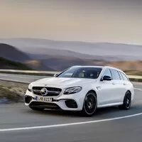 Mercedes-AMG E63 S kombi – kombajn náročných rodičů