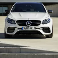 Mercedes-AMG E63 S kombi – kombajn náročných rodičů