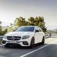 Mercedes-AMG E63 S kombi – kombajn náročných rodičů