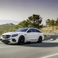 Mercedes-AMG E63 S kombi – kombajn náročných rodičů