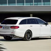 Mercedes-AMG E63 S kombi – kombajn náročných rodičů