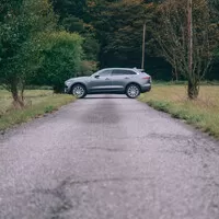Jaguar F-Pace 2.0d AWD: První velká kočka