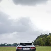 Jaguar F-Pace 2.0d AWD: První velká kočka
