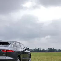 Jaguar F-Pace 2.0d AWD: První velká kočka