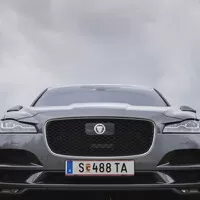 Jaguar F-Pace 2.0d AWD: První velká kočka