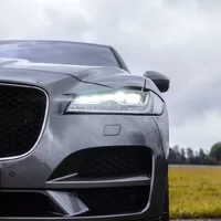 Jaguar F-Pace 2.0d AWD: První velká kočka
