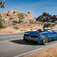 Pagani Huayra Roadster je lehčí a krásnější než kupé