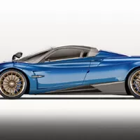 Pagani Huayra Roadster je lehčí a krásnější než kupé