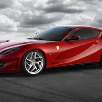 Nástupce Ferrari F12berlinetta nese název 812 Superfast