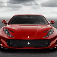Nástupce Ferrari F12berlinetta nese název 812 Superfast