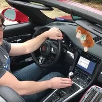 Jak je to s hraním Dooma na infotainmentu Porsche?