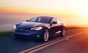 Novinky: Jaké hodnoty výkonu a krouťáků má vlastně nejsilnější Tesla?