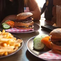 První letošní Kafe a káry za námi, příští 27. 4. opět před RoadCafé