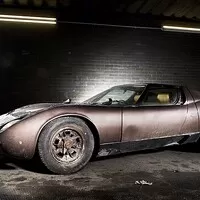 Zapomenuté Lambo od Onassise aneb jak si užíval řecký Elvis