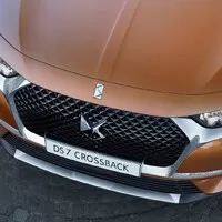 DS7 Crossback si hodlá došlápnout na prémiová kompaktní SUV