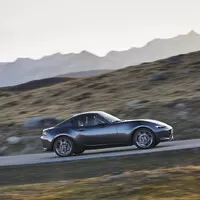 Mazda MX-5 RF: Úplně nový druh Miaty