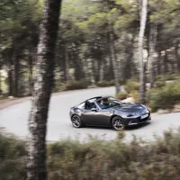 Mazda MX-5 RF: Úplně nový druh Miaty