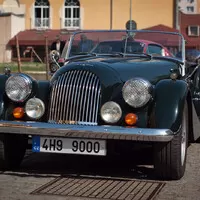 První letošní Kafe a káry za námi, příští 27. 4. opět před RoadCafé