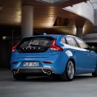 Prožíváme všichni společně automobilovou krizi středního věku?