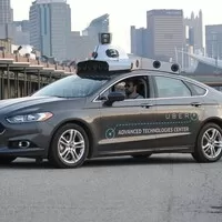 Jak je to s PSA a Opelem? Změní Uber svět aut? Lžou výrobci supersportů?
