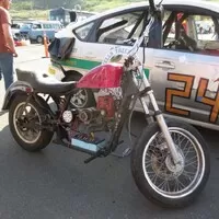 Bazarová noční můra: Harley Prius