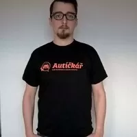 Podpoř Autíčkáře, kup si tričko a dostaneš kafe!