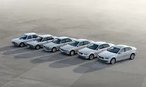 O stíhačce a dvou Američanech, kteří změnili svět automobilového designu