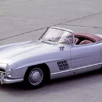 Mercedes-Benz 300 SL Roadster je tu s námi šedesát let