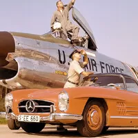 Mercedes-Benz 300 SL Roadster je tu s námi šedesát let