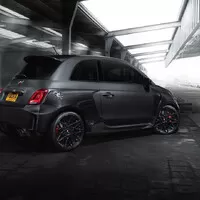 Němci z Pogea Racing dopřáli Fiatu 500 405 koní