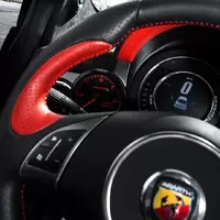 Němci z Pogea Racing dopřáli Fiatu 500 405 koní
