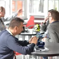 Kladiva, gumy a hřebíky, aneb je tu smysluplný nástupce runflatů?