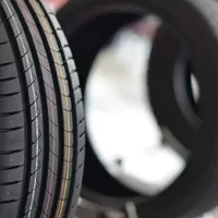 Kladiva, gumy a hřebíky, aneb je tu smysluplný nástupce runflatů?