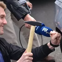 Kladiva, gumy a hřebíky, aneb je tu smysluplný nástupce runflatů?