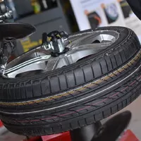 Kladiva, gumy a hřebíky, aneb je tu smysluplný nástupce runflatů?