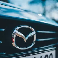 Mazda 3 G120 sedan: Kamarád do deště