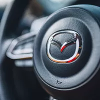 Mazda 3 G120 sedan: Kamarád do deště