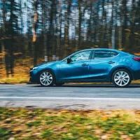 Mazda 3 G120 sedan: Kamarád do deště