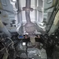 Kupte si redakční Mondeo, my si místo něj pořídíme nesmysl