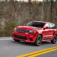Jeep Grand Cherokee Trackhawk má opravdu slíbených 707 koní